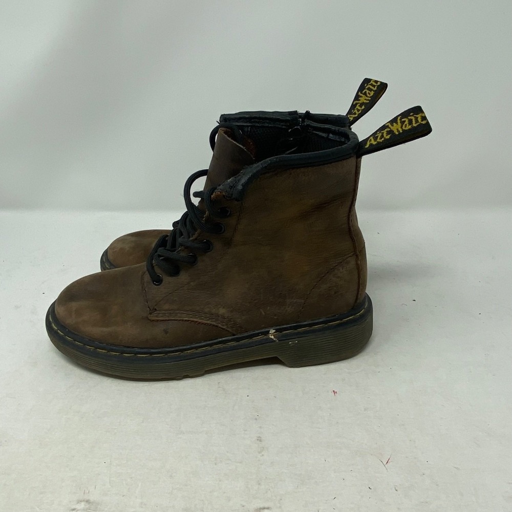 Dr. Martens Delaney kids combat boots US 1 Brown leather yellow welt stitching